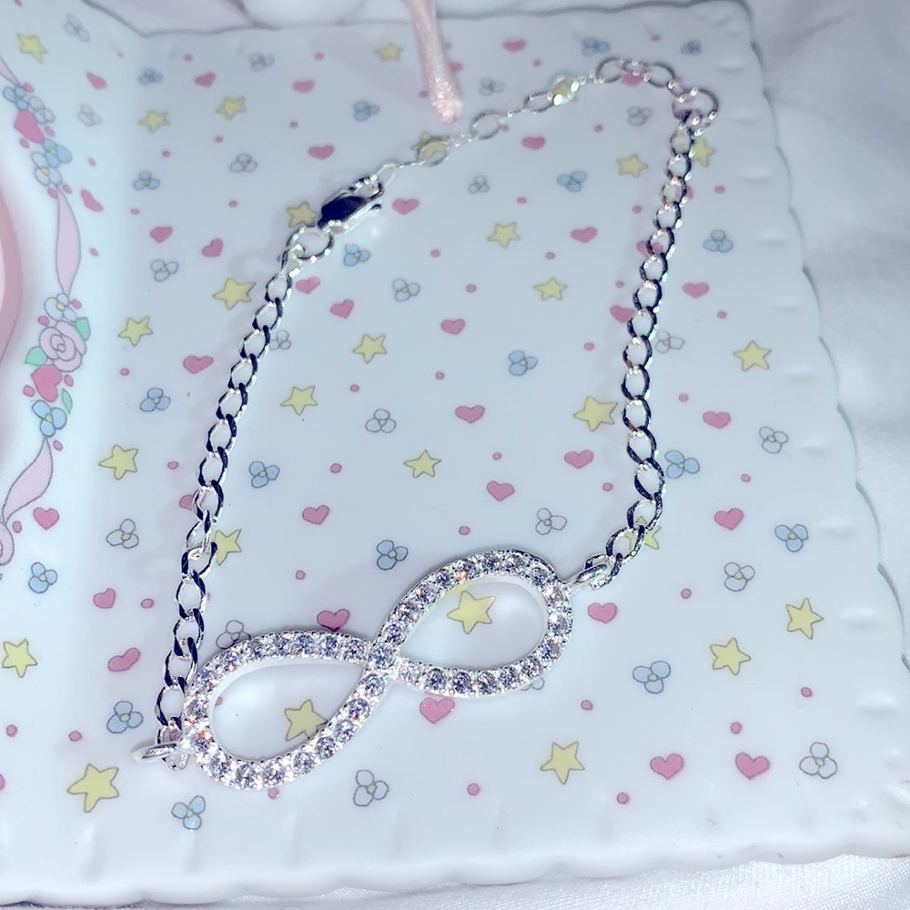 .925 Sterling Silver Infinity Bracelet